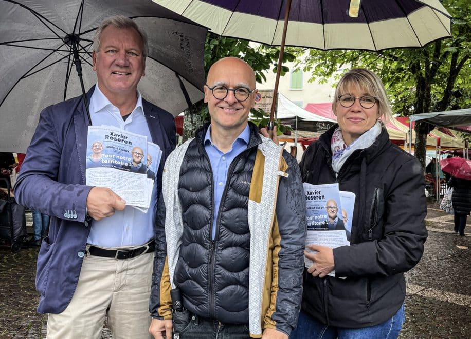 Marché de Sallanches avec Sophie Curdy et Marc Béchet. Samedi 15 juin 2024.